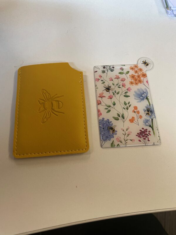 Bee Pocket Mirror in case