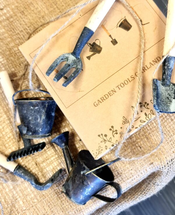 Garden Tools Garland