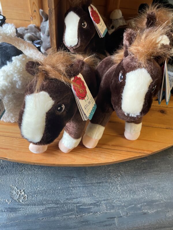 Keeleco Horse Standing